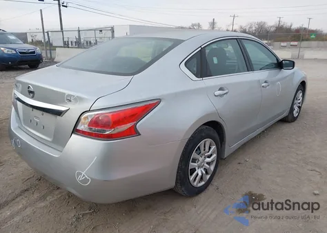 2015 Nissan Altima 2.5/2.5 S/2.5 Sl/2.5 Sv z USA, uszkodzony, nr VIN 1N4AL3AP1FN390634